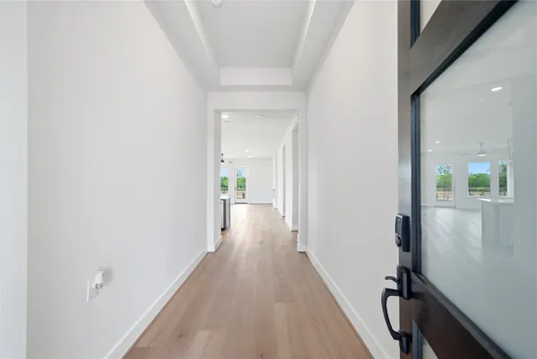 Property Slideshow image 2 of 45 | 10425 painted brush ln, Willis, TX, 77318