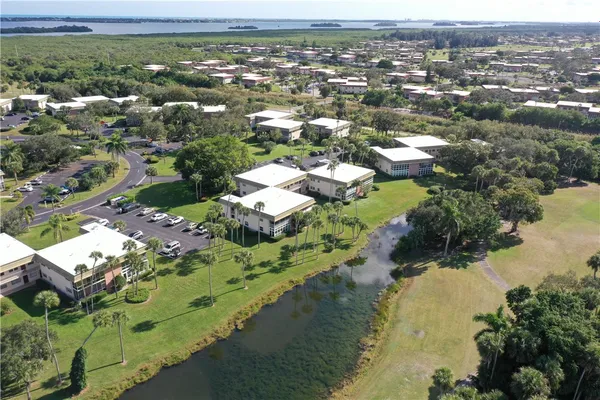 Property Slideshow image 2 of 36 | 2 vista gardens trl 106, Vero Beach, FL, 32962