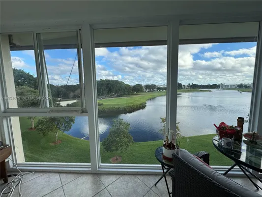 Property Slideshow image 3 of 8 | 3205 portofino pt j4, Coconut Creek, FL, 33066