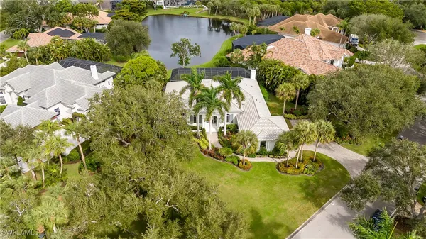 Property Slideshow image 2 of 30 | 27401 hidden river ct, Bonita Springs, FL, 34134