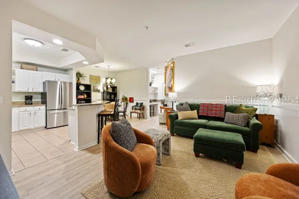 Property Slideshow image 3 of 44 | 380 marshland rd e18, Hilton Head Island, SC, 29926