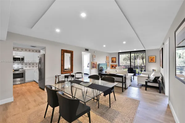 Property Slideshow image 2 of 36 | 1400 saint charles pl 323, Pembroke Pines, FL, 33026