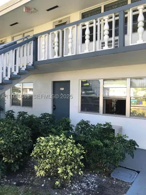 Property Slideshow image 2 of 12 | 243 sheffield j 243, West Palm Beach, FL, 33417