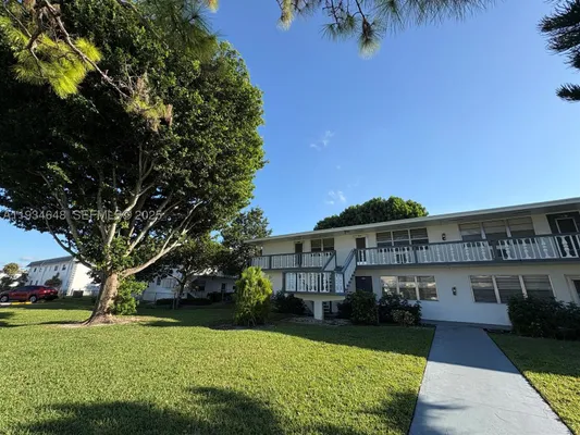 Property Slideshow image 3 of 12 | 243 sheffield j 243, West Palm Beach, FL, 33417