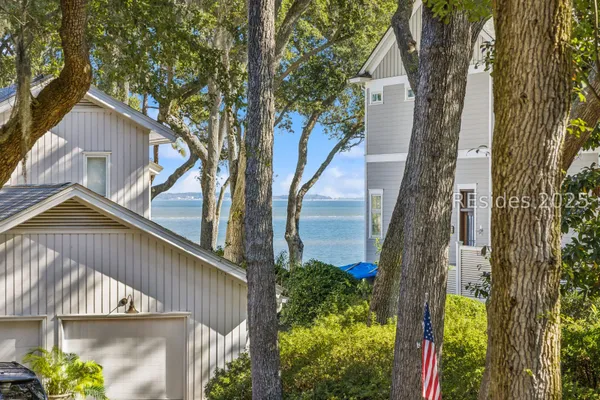 Property Slideshow image 3 of 57 | 26 china cockle way, Hilton Head Island, SC, 29926