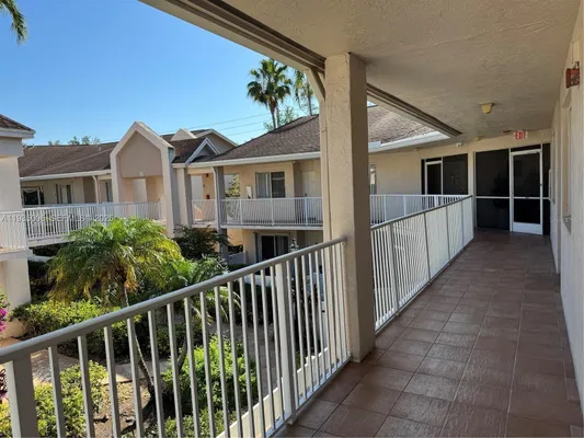 Property Slideshow image 3 of 17 | 7557 trent dr 213, Tamarac, FL, 33321