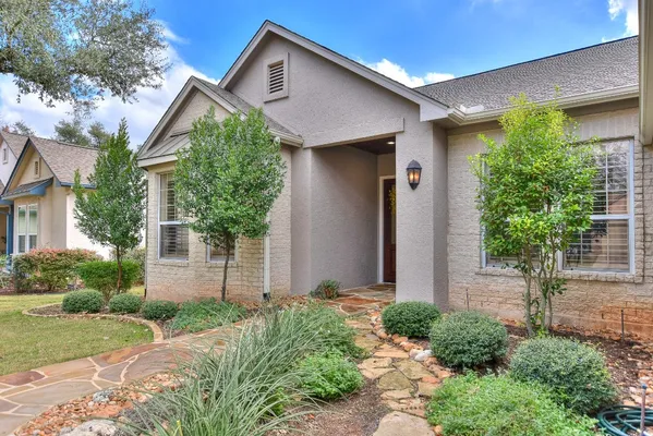 Property Slideshow image 3 of 40 | 192 trail rider way, Georgetown, TX, 78633