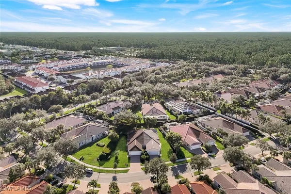 Property Slideshow image 3 of 43 | 3333 cayman ln, Naples, FL, 34119