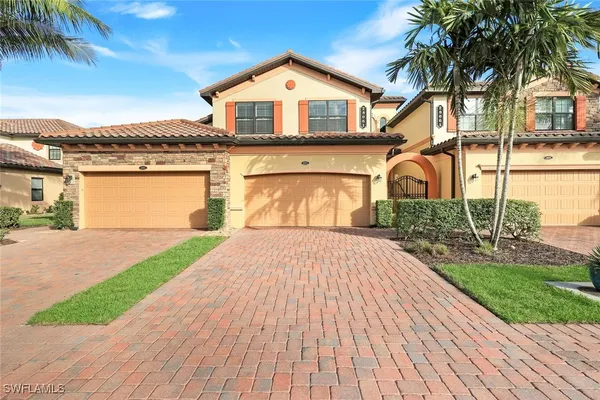 Property Slideshow image 2 of 37 | 28061 cookstown ct 4002, Bonita Springs, FL, 34135