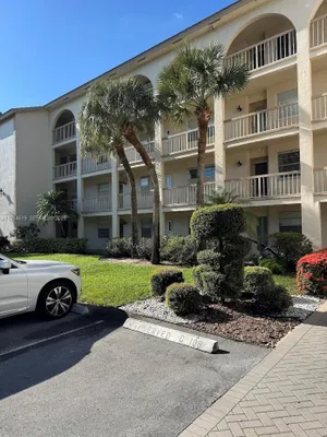 Property Slideshow image 3 of 10 | 4602 martinique way a2, Coconut Creek, FL, 33066