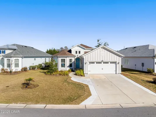 Property Slideshow image 3 of 104 | 8414 landshark blvd, Panama City Beach, FL, 32413