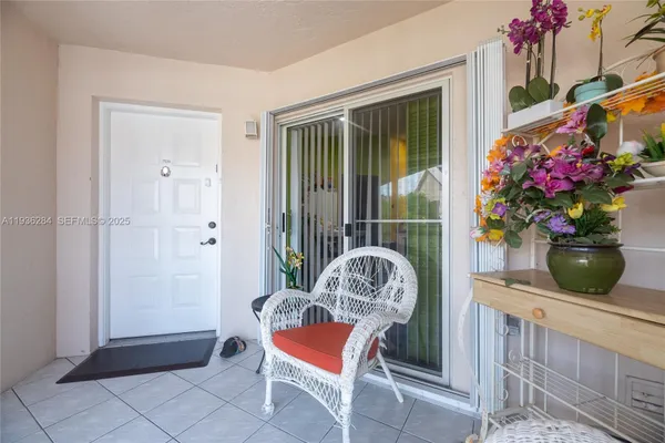 Property Slideshow image 2 of 23 | 7535 trent dr # 202, Tamarac, FL, 33321