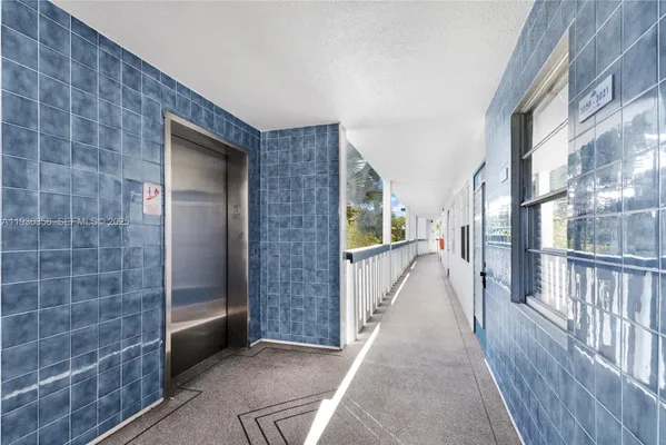 Property Slideshow image 3 of 25 | 3030 lincoln b # 3030, Boca Raton, FL, 33434