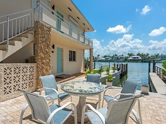 Property Slideshow image 2 of 41 | 2500 gulf shore blvd s9, Naples, FL, 34103
