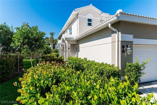 Property Slideshow image 3 of 41 | 4705 hawks nest way 101, Naples, FL, 34114