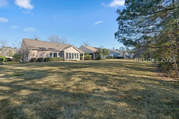 Property Slideshow image 3 of 64 | 10 camilla pink ct, Bluffton, SC, 29909