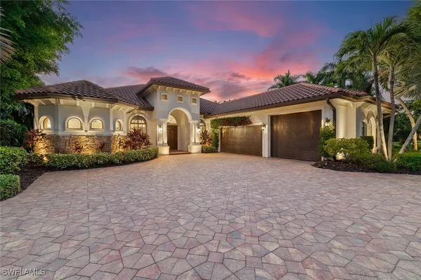 Property Slideshow image 2 of 50 | 7717 trent ct, Naples, FL, 34113