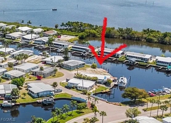 Property Slideshow image 2 of 39 | 5563 sir walter way, North Fort Myers, FL, 33917