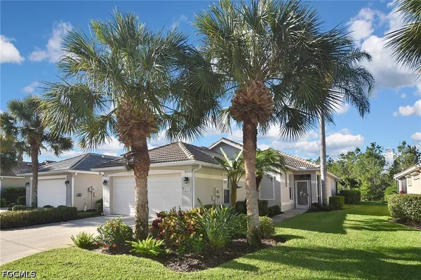 Property Slideshow image 2 of 50 | 8156 woodridge pointe dr, Fort Myers, FL, 33912