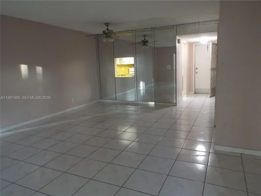 Property Slideshow image 3 of 37 | 410 se 2nd st 102, Hallandale Beach, FL, 33009
