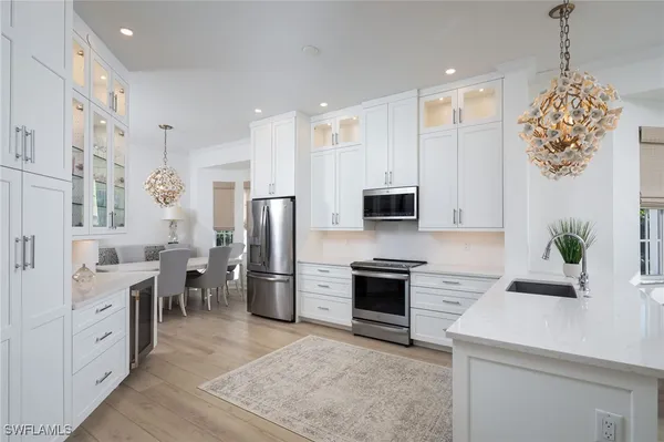 Property Slideshow image 2 of 22 | 815 bentwater cir 101, Naples, FL, 34108