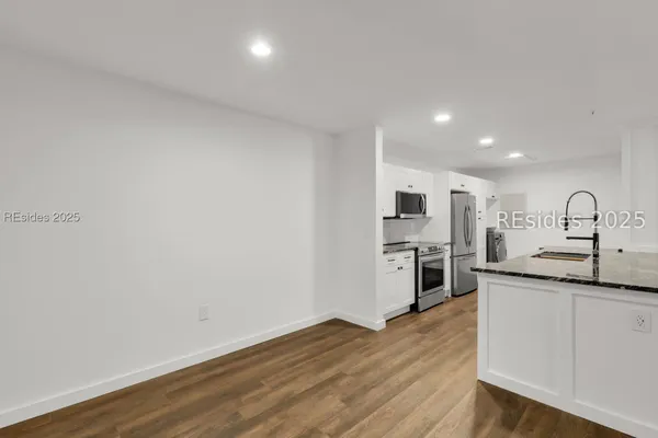 Property Slideshow image 3 of 27 | 380 marshland rd c33, Hilton Head Island, SC, 29926