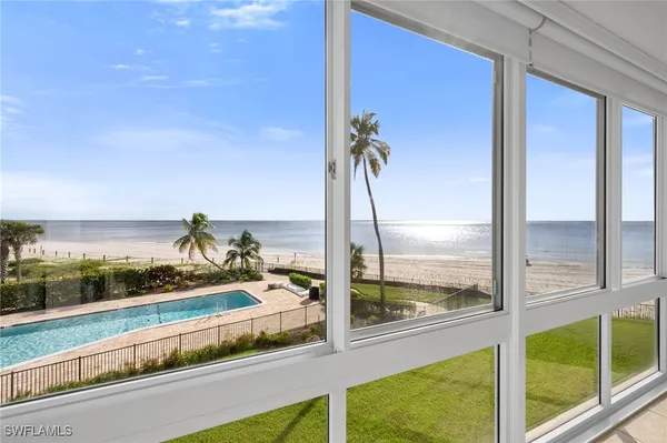 Property Slideshow image 2 of 13 | 2121 gulf shore blvd 203, Naples, FL, 34102