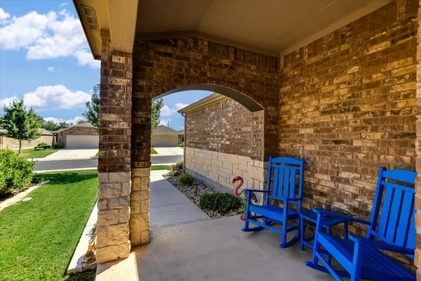 Property Slideshow image 3 of 19 | 604 rockport st, Georgetown, TX, 78633