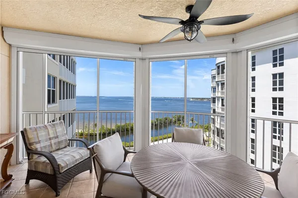 Property Slideshow image 2 of 49 | 14250 royal harbour ct 913, Fort Myers, FL, 33908