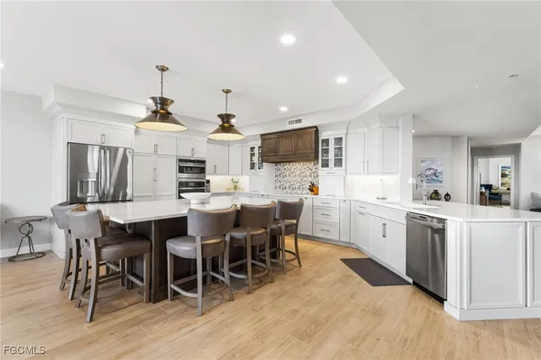 Property Slideshow image 3 of 49 | 14250 royal harbour ct 913, Fort Myers, FL, 33908