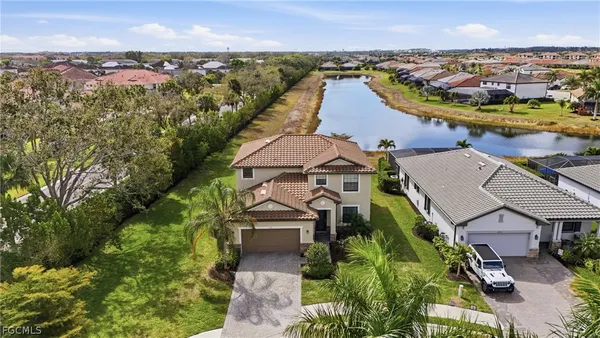 Property Slideshow image 2 of 30 | 11821 arbor trace dr, Fort Myers, FL, 33913