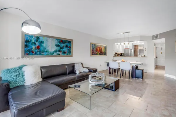 Property Slideshow image 2 of 69 | 9539 weldon cir f214, Tamarac, FL, 33321