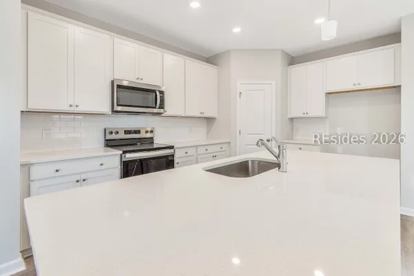 Property Slideshow image 3 of 25 | 438 givhans loop, Hardeeville, SC, 29927