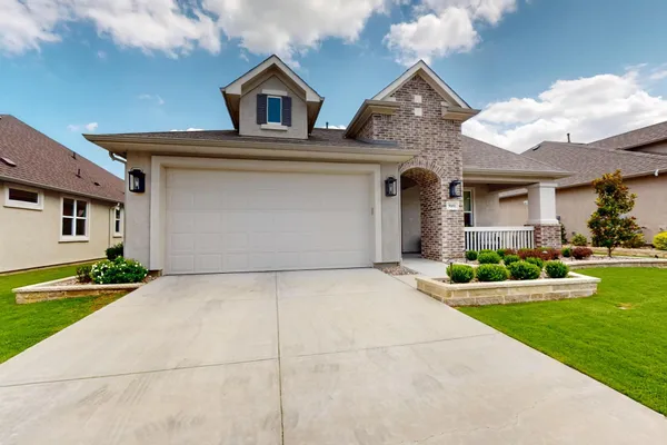 Property Slideshow image 2 of 40 | 9601 heartwood dr, Denton, TX, 76207