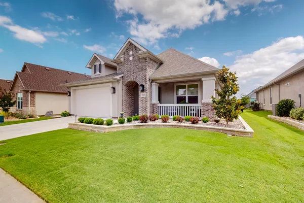 Property Slideshow image 3 of 40 | 9601 heartwood dr, Denton, TX, 76207