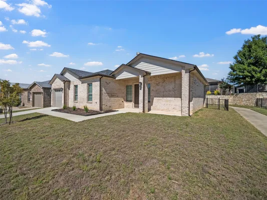 Property Slideshow image 3 of 26 | 3712 fireside ln, Mckinney, TX, 75071