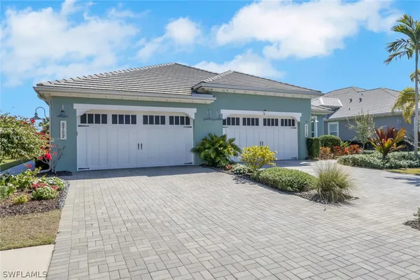 Property Slideshow image 2 of 38 | 5752 elbow ave, Naples, FL, 34113