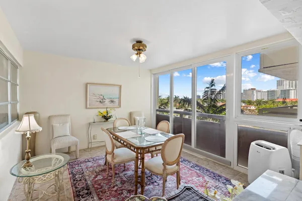Property Slideshow image 2 of 28 | 3200 ne 36th st 612, Fort Lauderdale, FL, 33308