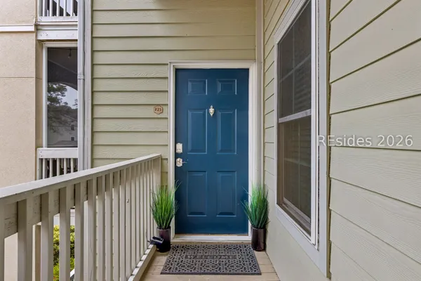 Property Slideshow image 2 of 47 | 380 marshland rd f23, Hilton Head Island, SC, 29926