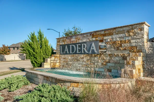 Property Slideshow image 3 of 40 | 7641 murcia dr, Fort Worth, TX, 76123