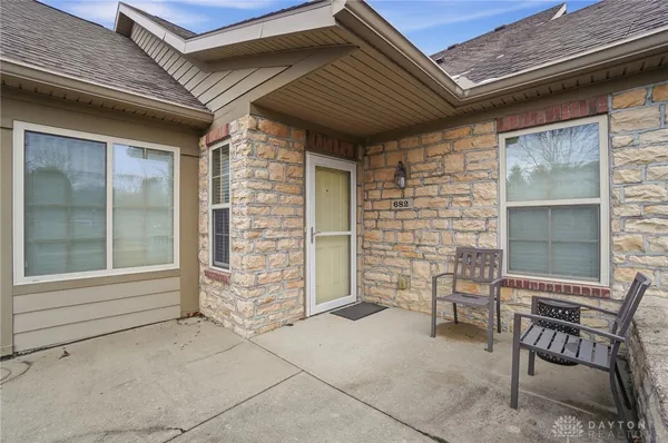 Property Slideshow image 3 of 36 | 682 sagamon dr, Beavercreek, OH, 45434