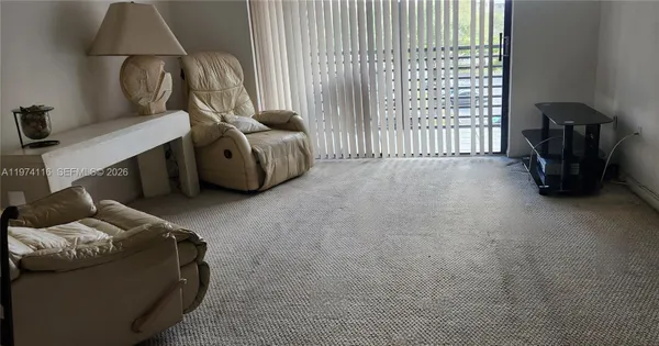 Property Slideshow image 2 of 43 | 1100 colony point cir 316, Pembroke Pines, FL, 33026