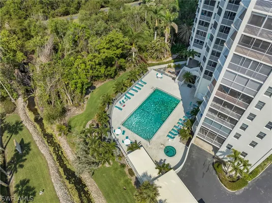 Property Slideshow image 3 of 39 | 5550 heron point dr 304, Naples, FL, 34108