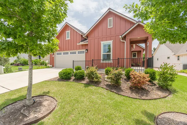 Property Slideshow image 3 of 40 | 305 dashing sycamore st, San Marcos, TX, 78666