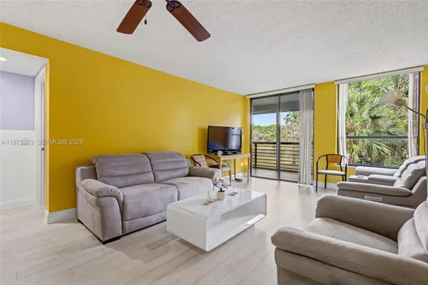Property Slideshow image 3 of 30 | 6701 n university dr 210, Tamarac, FL, 33321
