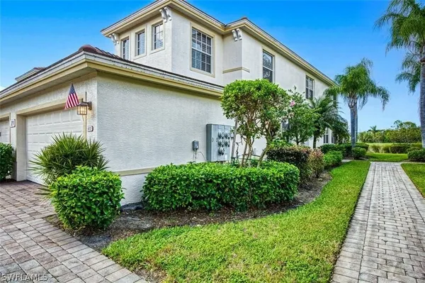 Property Slideshow image 2 of 40 | 3091 meandering way 102, Fort Myers, FL, 33905