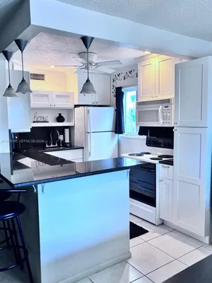 Property Slideshow image 3 of 25 | 118 northampton f 118, West Palm Beach, FL, 33417