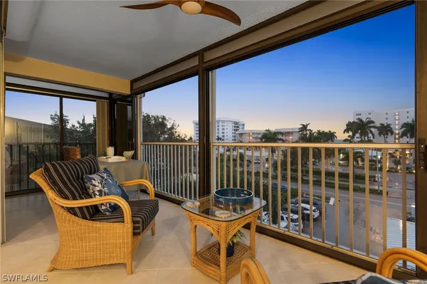 Property Slideshow image 3 of 48 | 2880 gulf shore blvd 410, Naples, FL, 34103