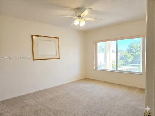 Property Slideshow image 2 of 8 | 330 se 2nd st 403h, Hallandale Beach, FL, 33009