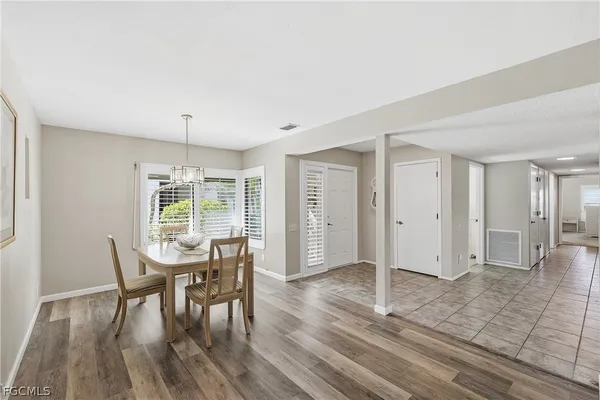 Property Slideshow image 3 of 50 | 1836 pine glade cir, Fort Myers, FL, 33907